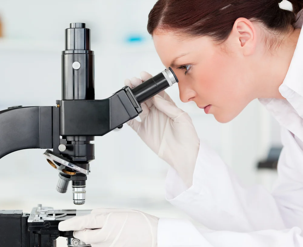 Why PoE Lighting Matters in Pharmaceuticals R&D